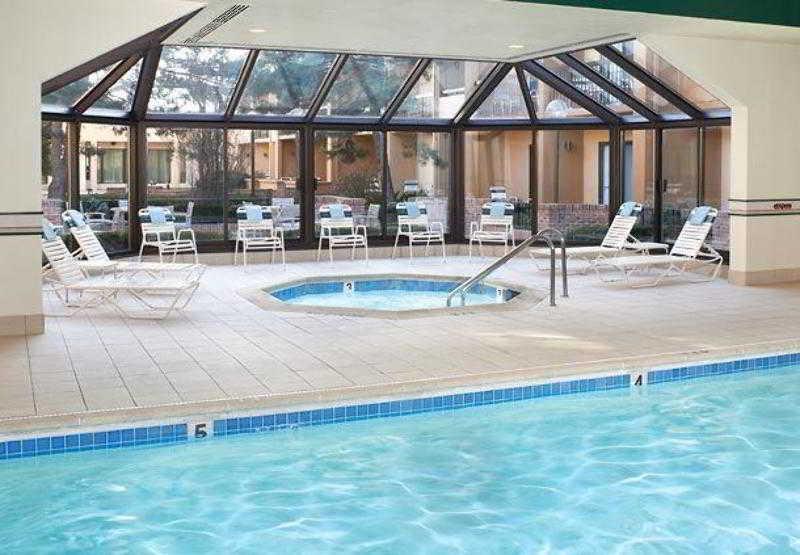 Courtyard Chicago Highland Park/northbrook Hotel 3*
